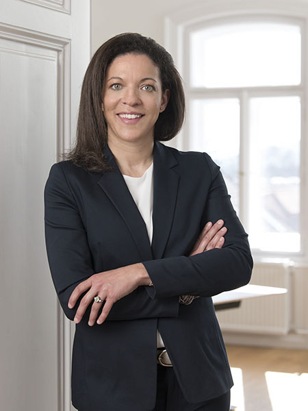 Rechtsanwältin Dr Stephanie BONNER Portrait